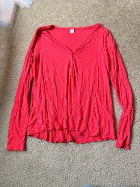 Old Navy Women's Red Ribbed Long-Sleeve Button V-Neck Top